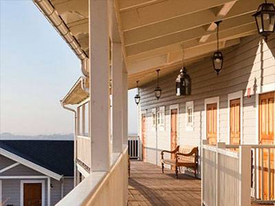 Sommerophold på The Lodge i Sverige