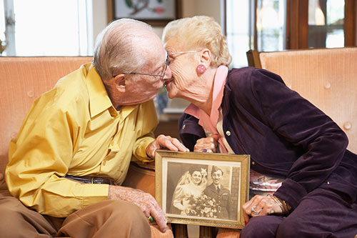 Når man har holdt hinanden ud i 50 år, fortjener man en god guldbryllupsgave