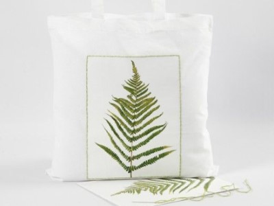 Mulepose med bladtryk og flotte detaljer